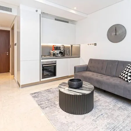 Trendy Studio! Walk To Burj Khalifasleeps 3! Dubai Exterior photo