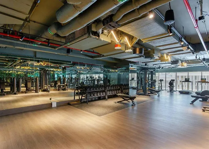 Trendy Studio! Walk To Burj Khalifasleeps 3!